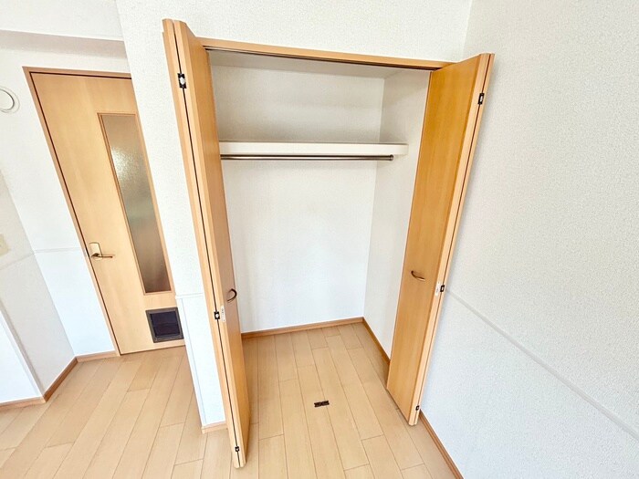物件内観写真15　(収納)