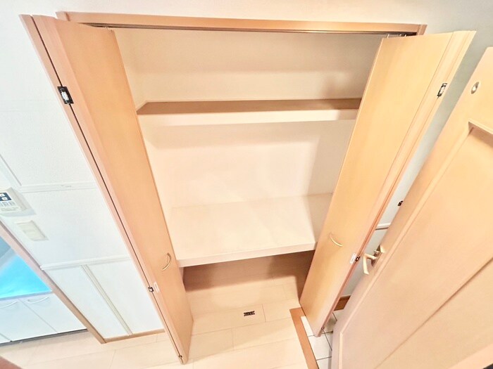 物件内観写真17　(収納)