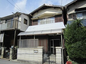 高敷貸家外観写真