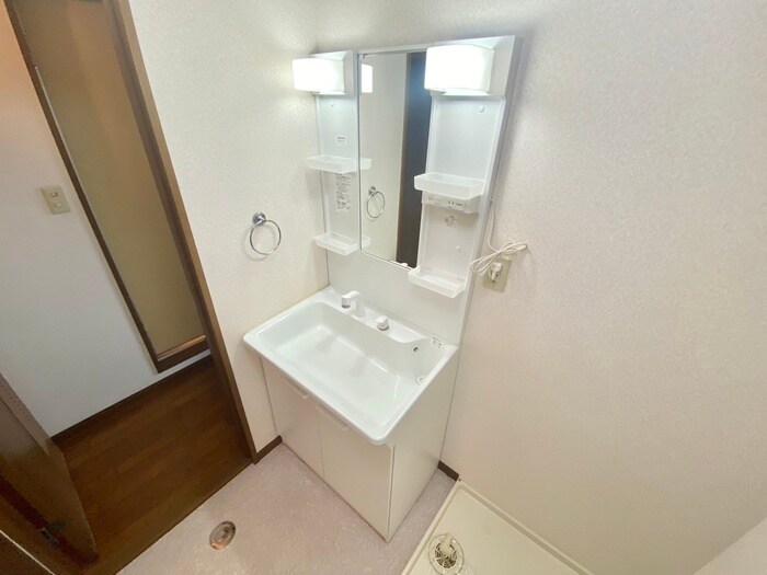 物件内観写真12　(洗面)