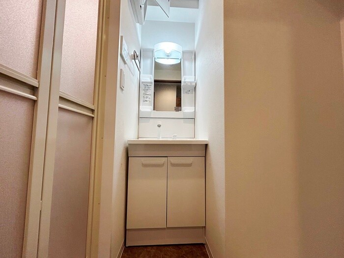 物件内観写真11　(洗面)