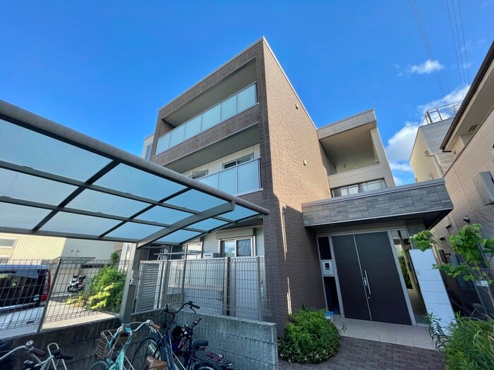 物件外観写真2　(駐輪場)