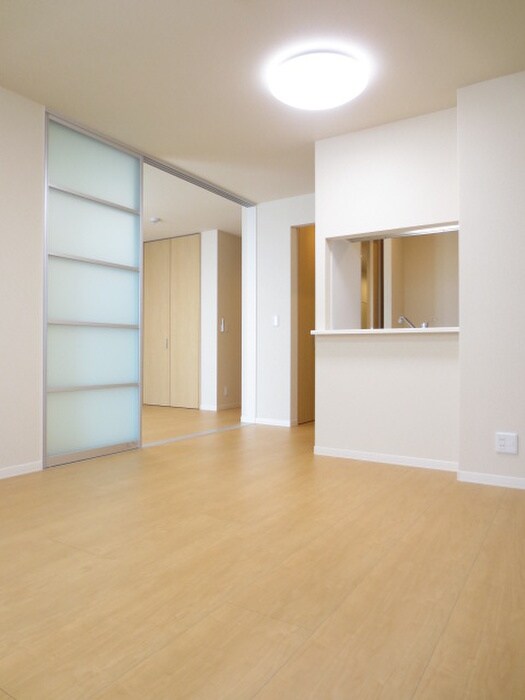 物件内観写真9　(居室)