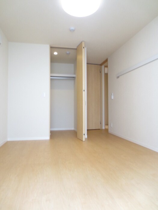 物件内観写真18　(居室)