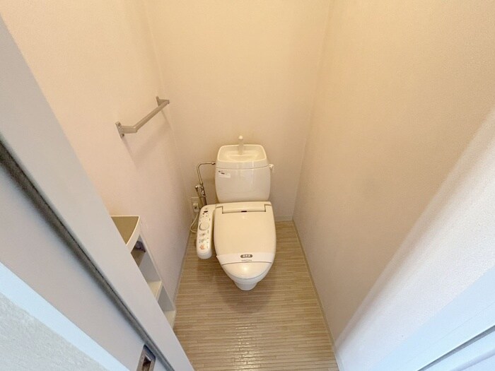 物件内観写真12　(トイレ)