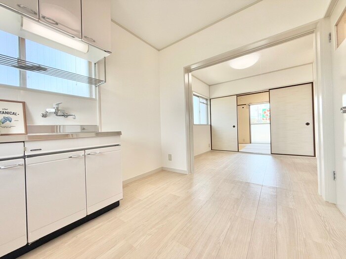 物件内観写真8　(居室)