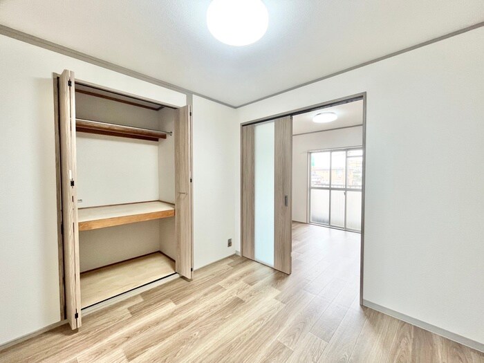 物件内観写真12　(収納)