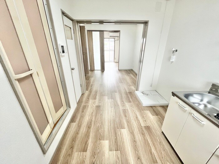 物件内観写真13　(廊下)