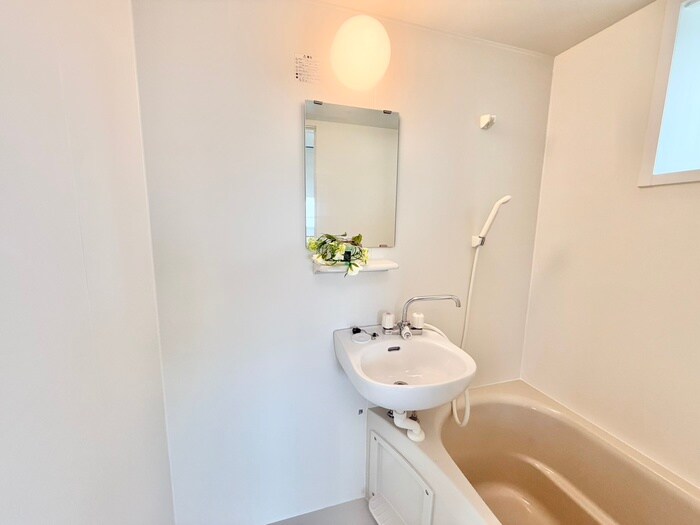 物件内観写真16　(洗面)