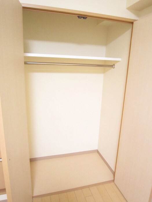 物件内観写真10　(収納)