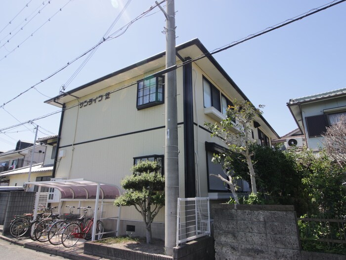 物件外観写真1　(外観写真)