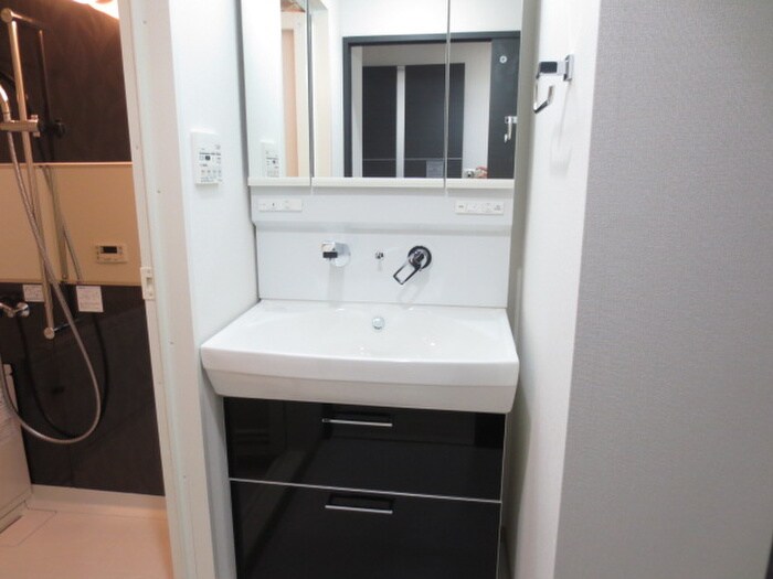 物件内観写真12　(洗面)