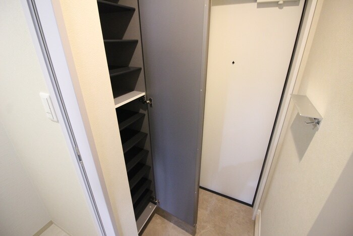 物件内観写真16　(靴箱)