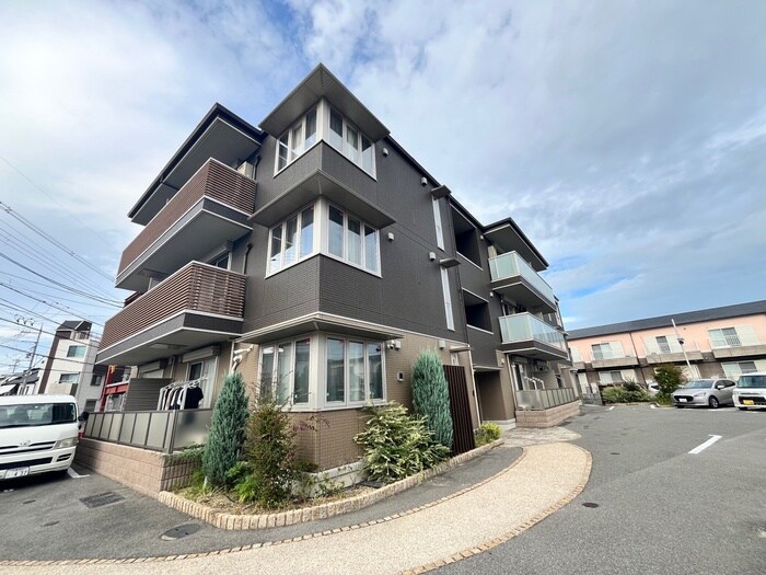 物件外観写真2　(外観写真)