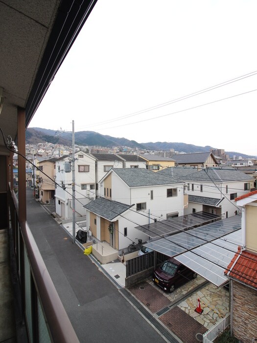 物件内観写真22　(室内からの展望)