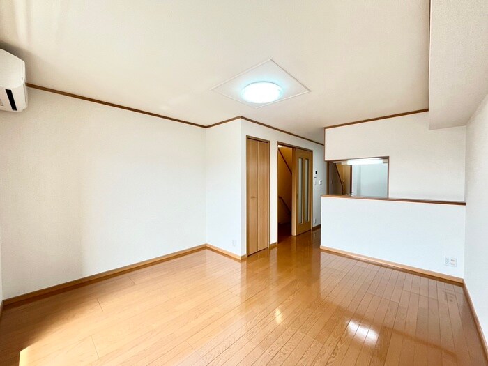 物件内観写真9　(居室)