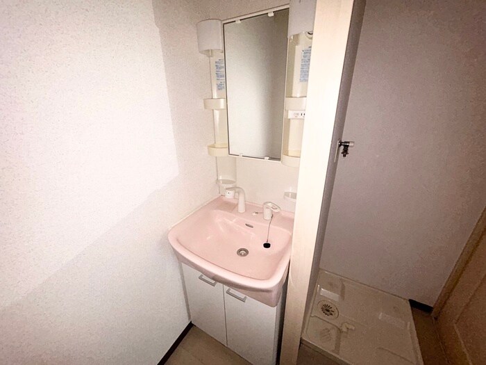 物件内観写真10　(洗面)