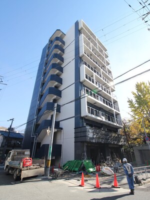 ﾌﾟﾚｻﾝｽOSAKA西中島ﾘｴｿﾞﾝ(403)外観写真