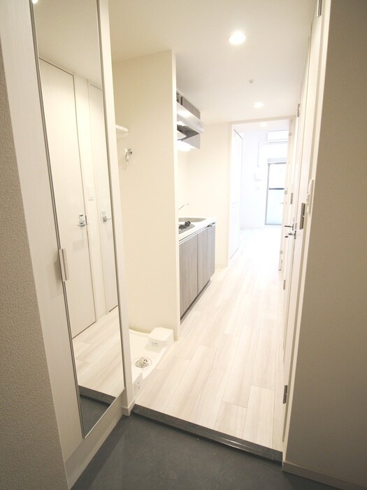 物件内観写真16　(玄関)