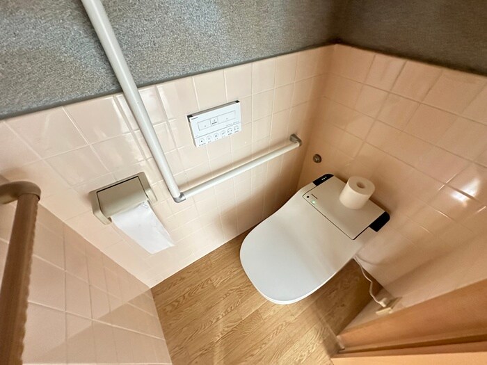 物件内観写真12　(トイレ)