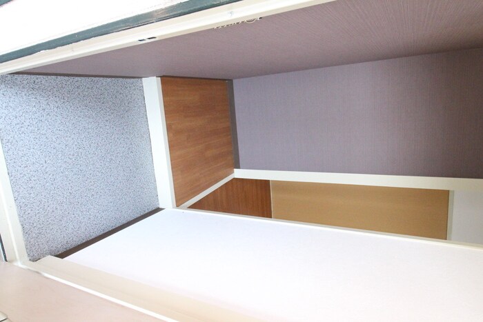 物件内観写真4　(玄関)