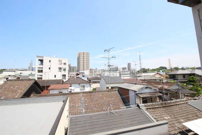 物件内観写真12　(室内からの展望)