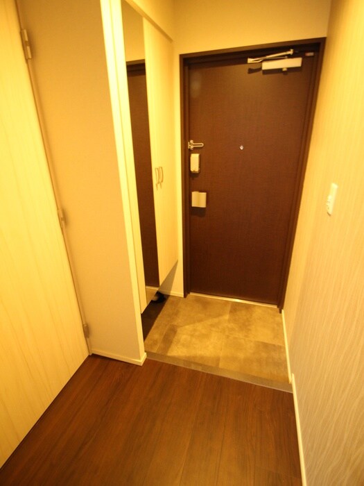 物件内観写真9　(廊下)