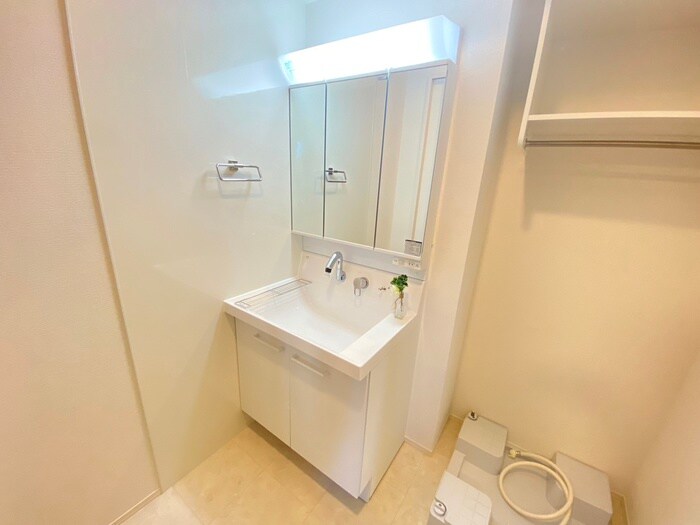 物件内観写真12　(洗面)