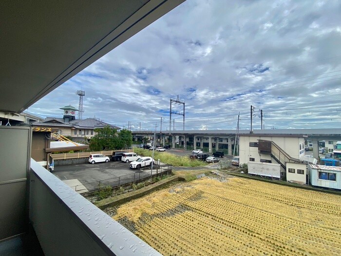 物件内観写真21　(室内からの展望)