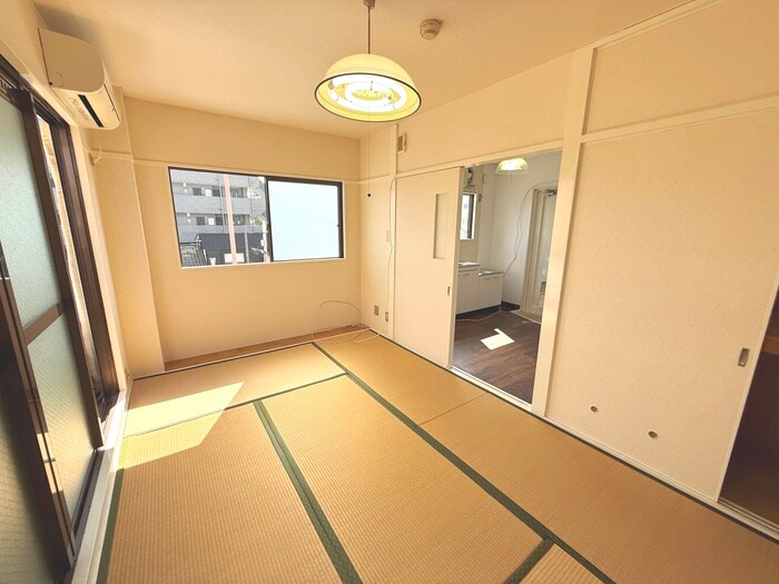 物件内観写真5　(居室)