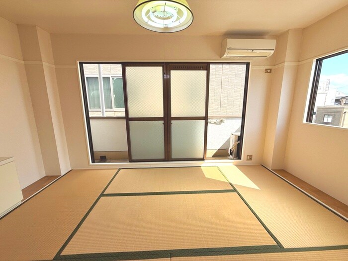 物件内観写真10　(居室)