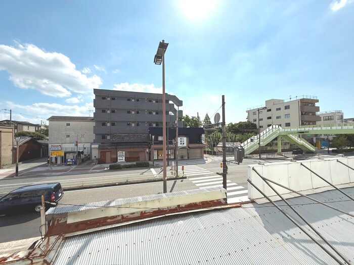 物件内観写真11　(室内からの展望)