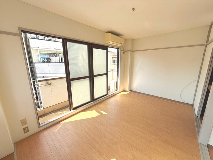 物件内観写真11　(居室)