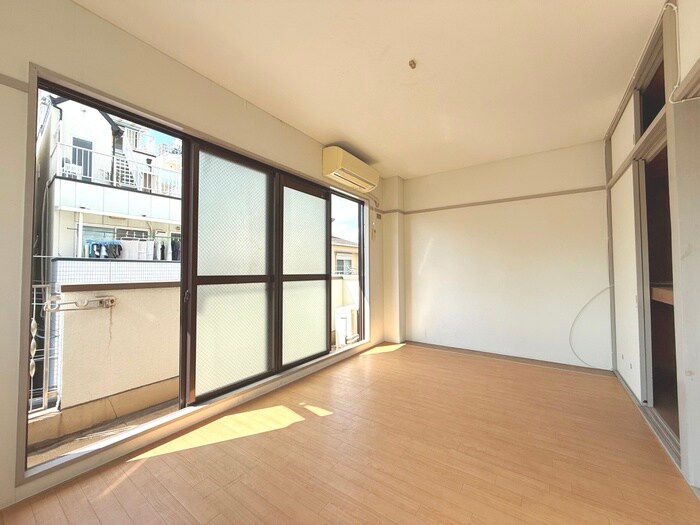 物件内観写真12　(居室)