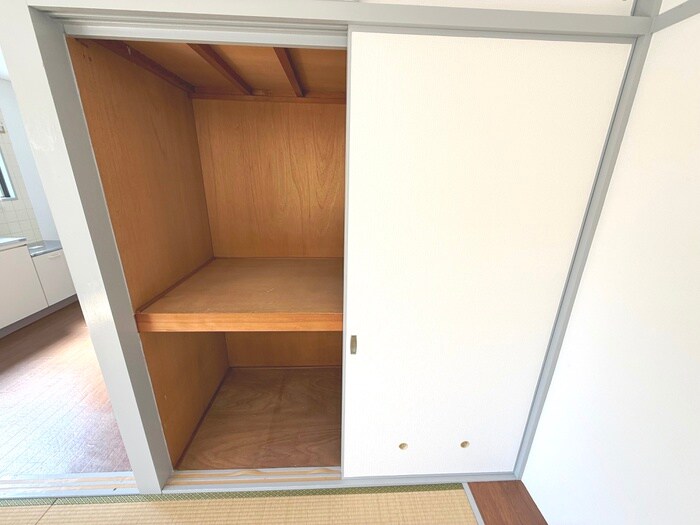 物件内観写真18　(収納)