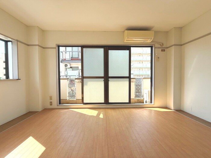 物件内観写真19　(居室)