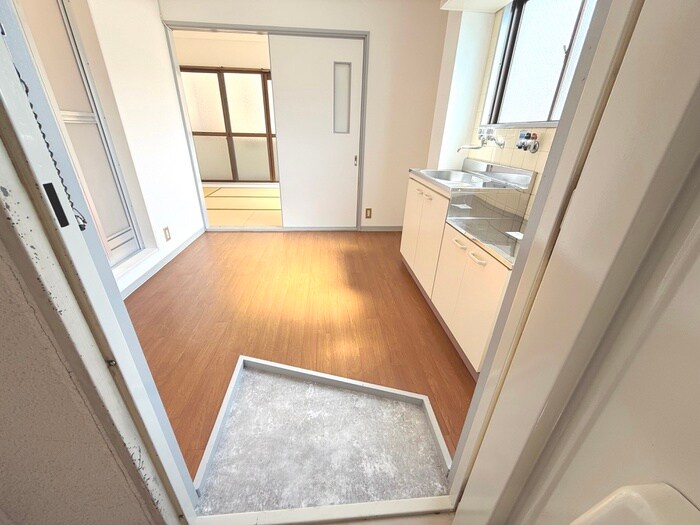 物件内観写真20　(玄関)