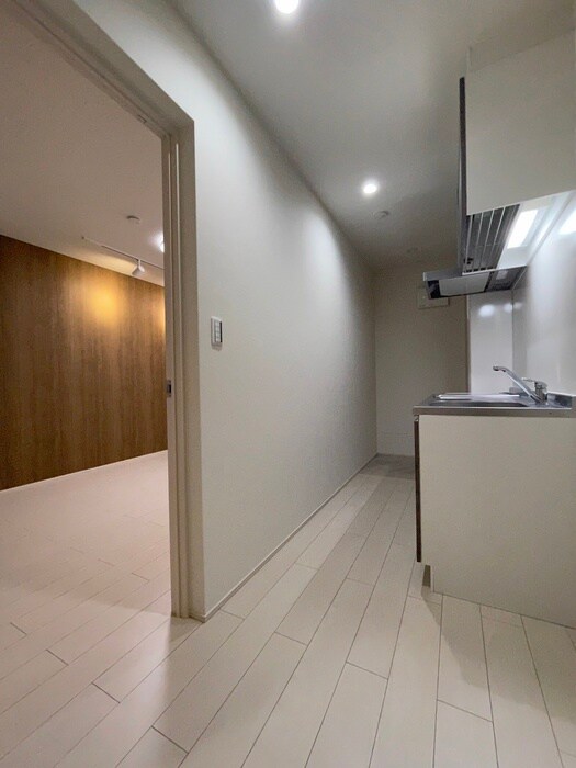 物件内観写真18　(廊下)