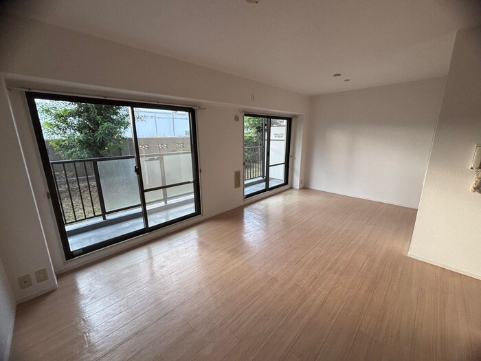 物件内観写真19　(居室)