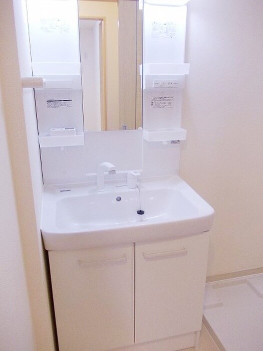 物件内観写真10　(洗面)