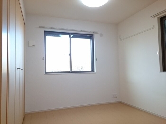 物件内観写真12　(居室)