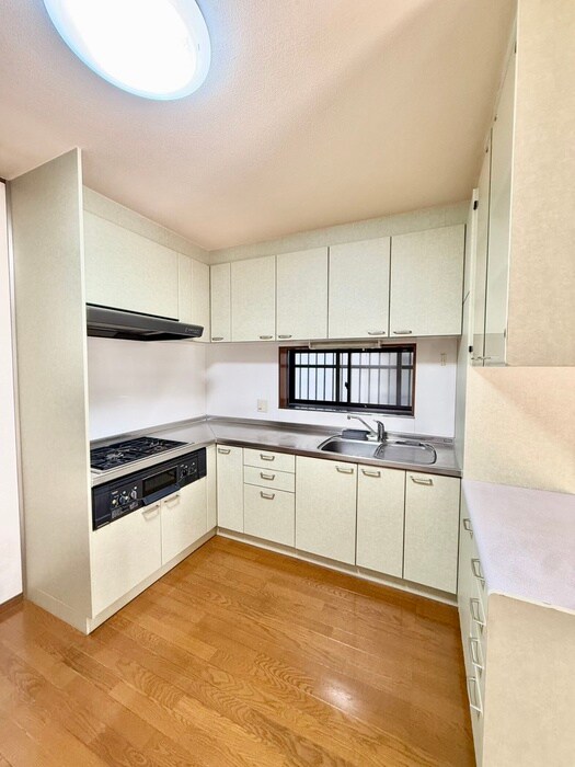 物件内観写真5　(キッチン)