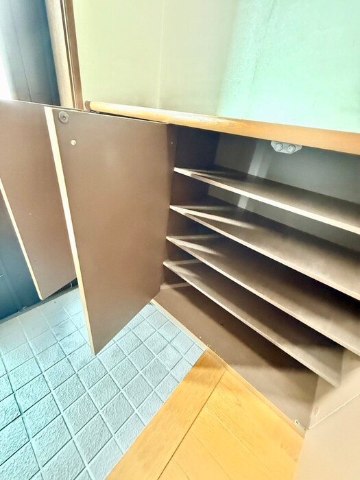 物件内観写真17　(靴箱)