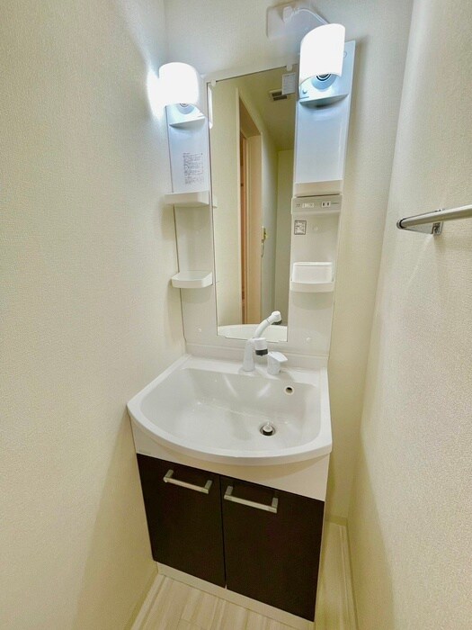 物件内観写真9　(洗面)