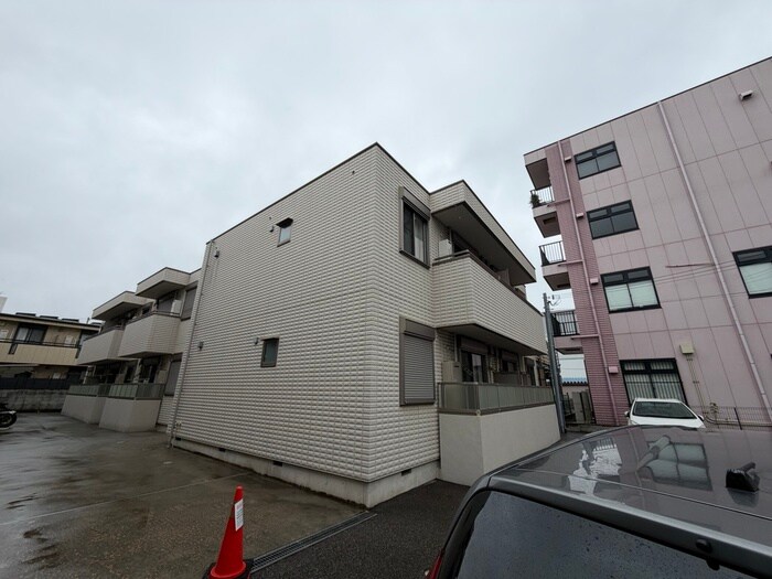 物件外観写真6　(外観写真)