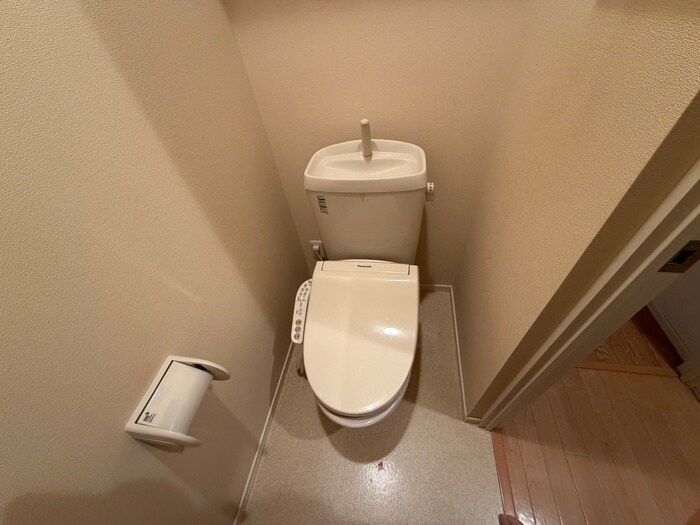 物件内観写真12　(トイレ)