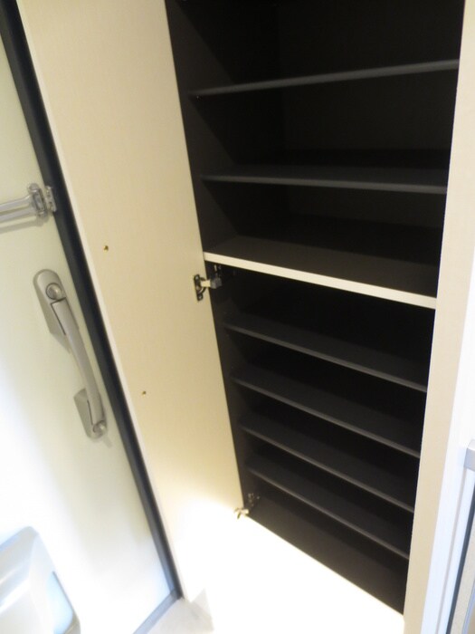 物件内観写真15　(靴箱)