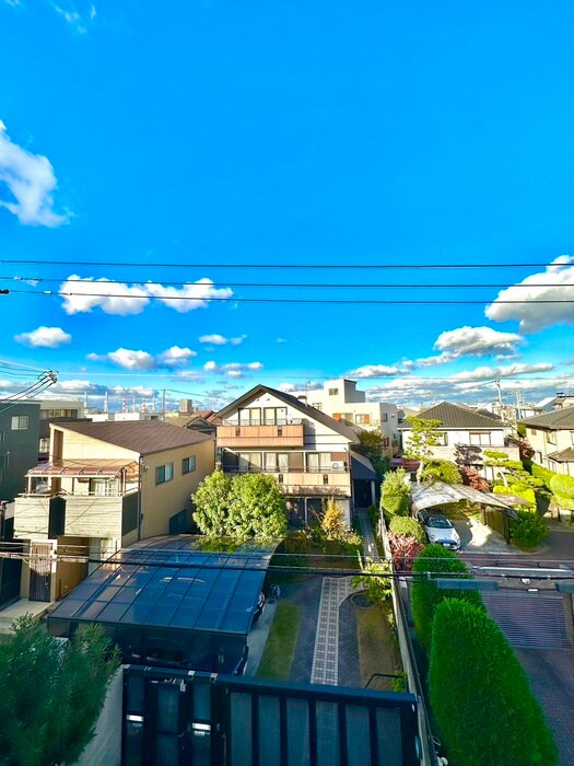 物件内観写真16　(室内からの展望)