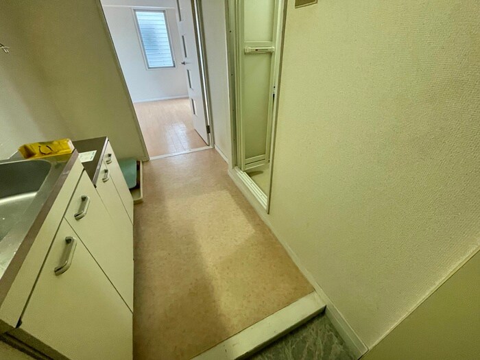 物件内観写真21　(廊下)