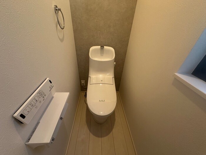 物件内観写真12　(トイレ)